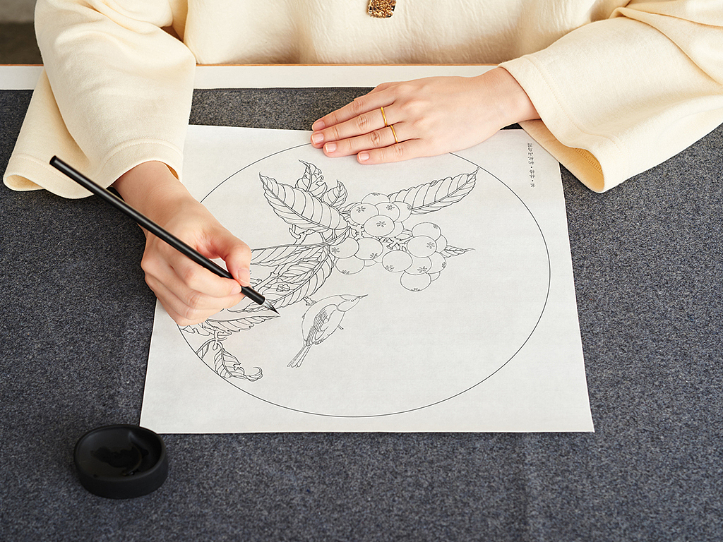 画·宋画
<br>宋代是中国花鸟画成熟和极盛时期,在应物象形、营造意境和笔墨技巧等方面都臻于完美。其中又以翰林书画院作品为代表。<br><br>套装内精选来自故宫博物院馆藏的四幅宋画,皆是宋代画院风格花鸟画杰作。