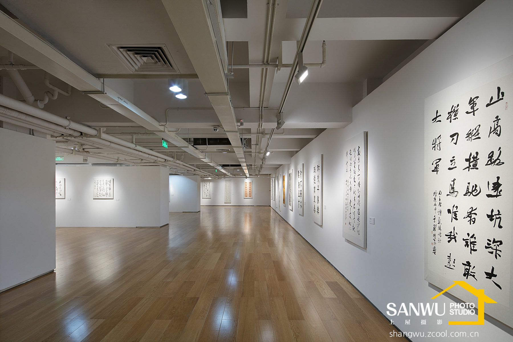 上屋摄影|美仑美术馆