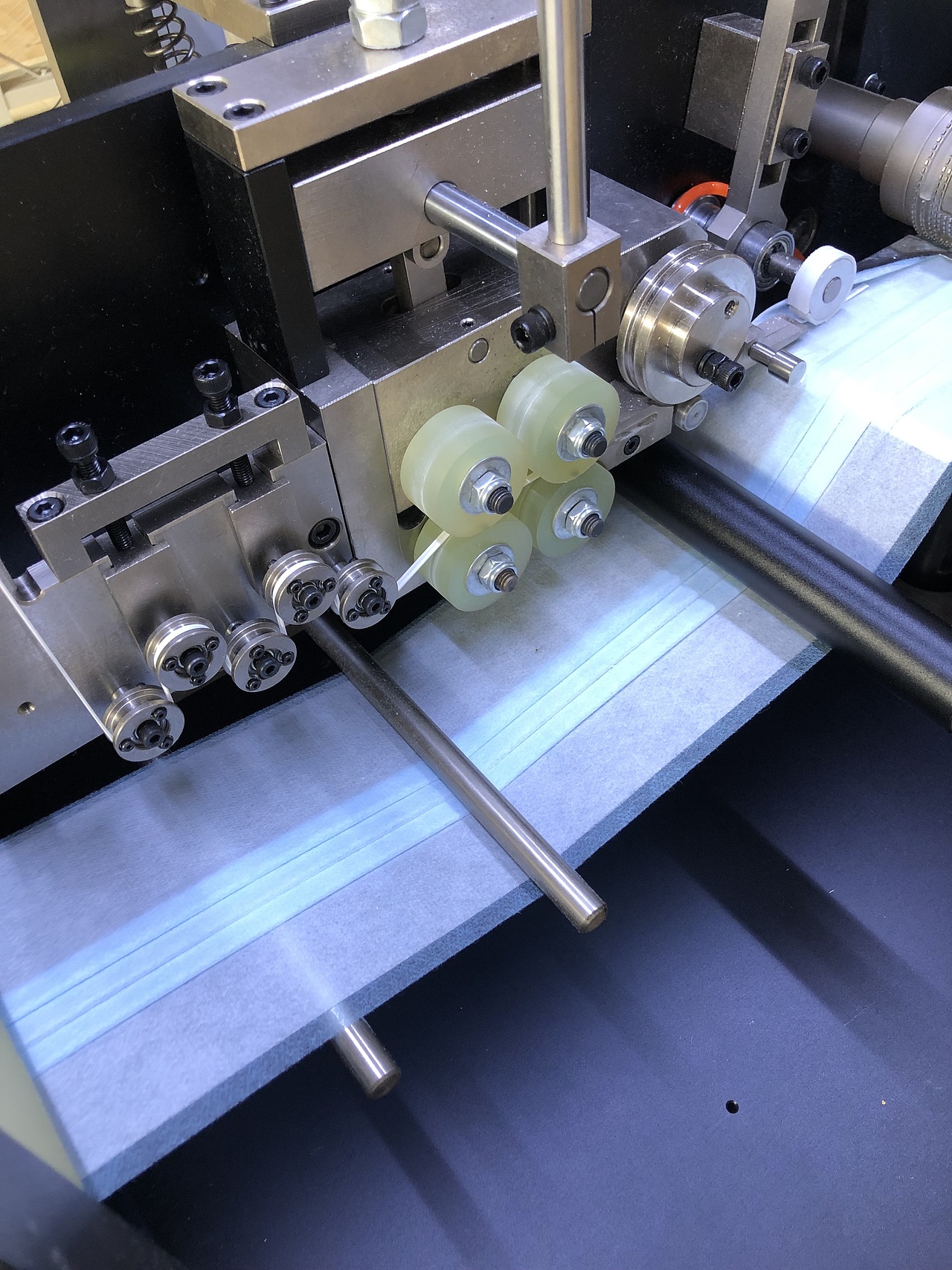 全电一拖一平面口罩机,全电设计值得参考。