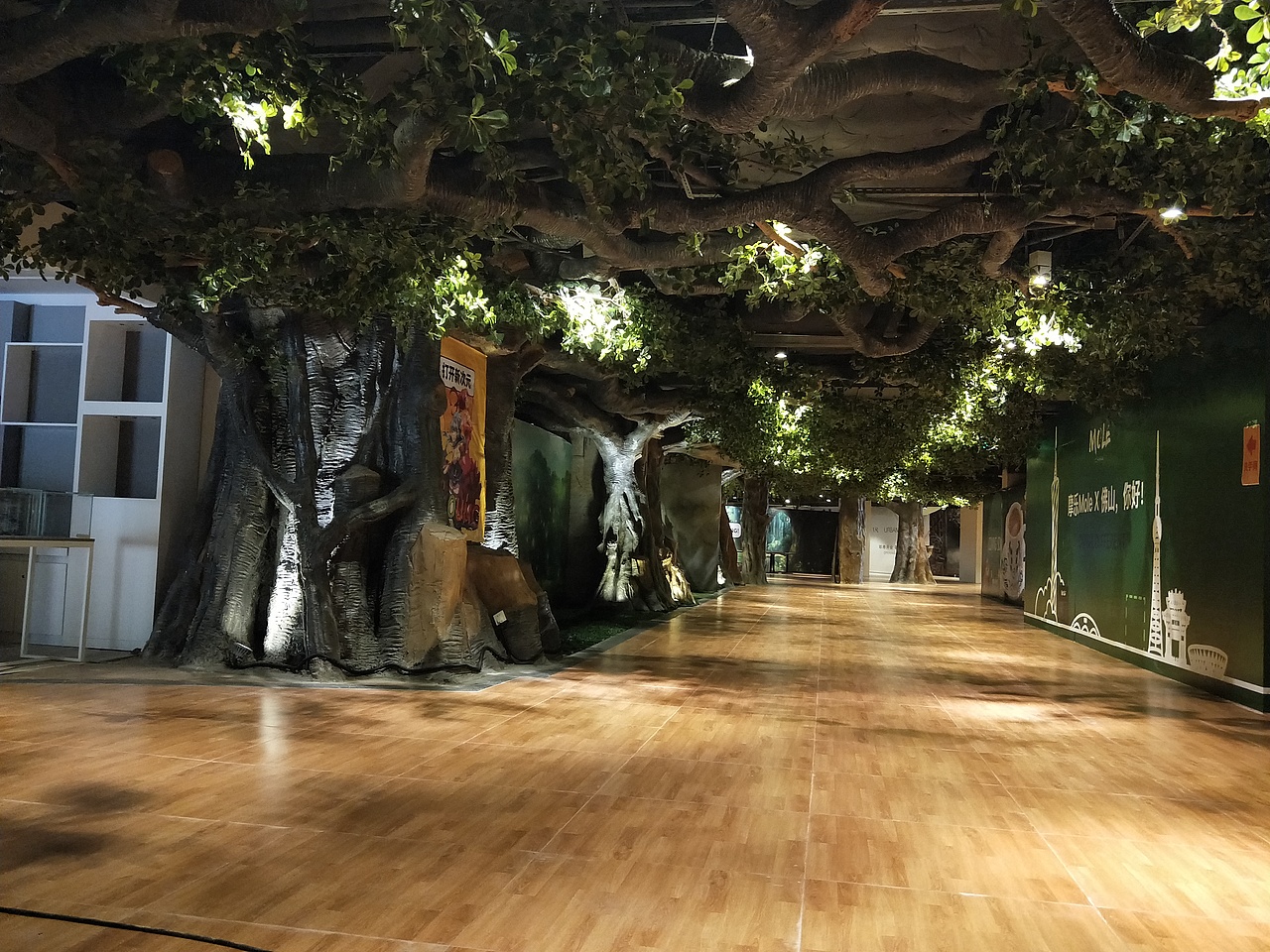 广东佛山正佳YOUNG祖庙站商场室内步行街（图ZMTIxNTI2OTIw） - 景观设计 - 站酷设计师木土杰景观设计原创素材 - 站酷ZCOOL