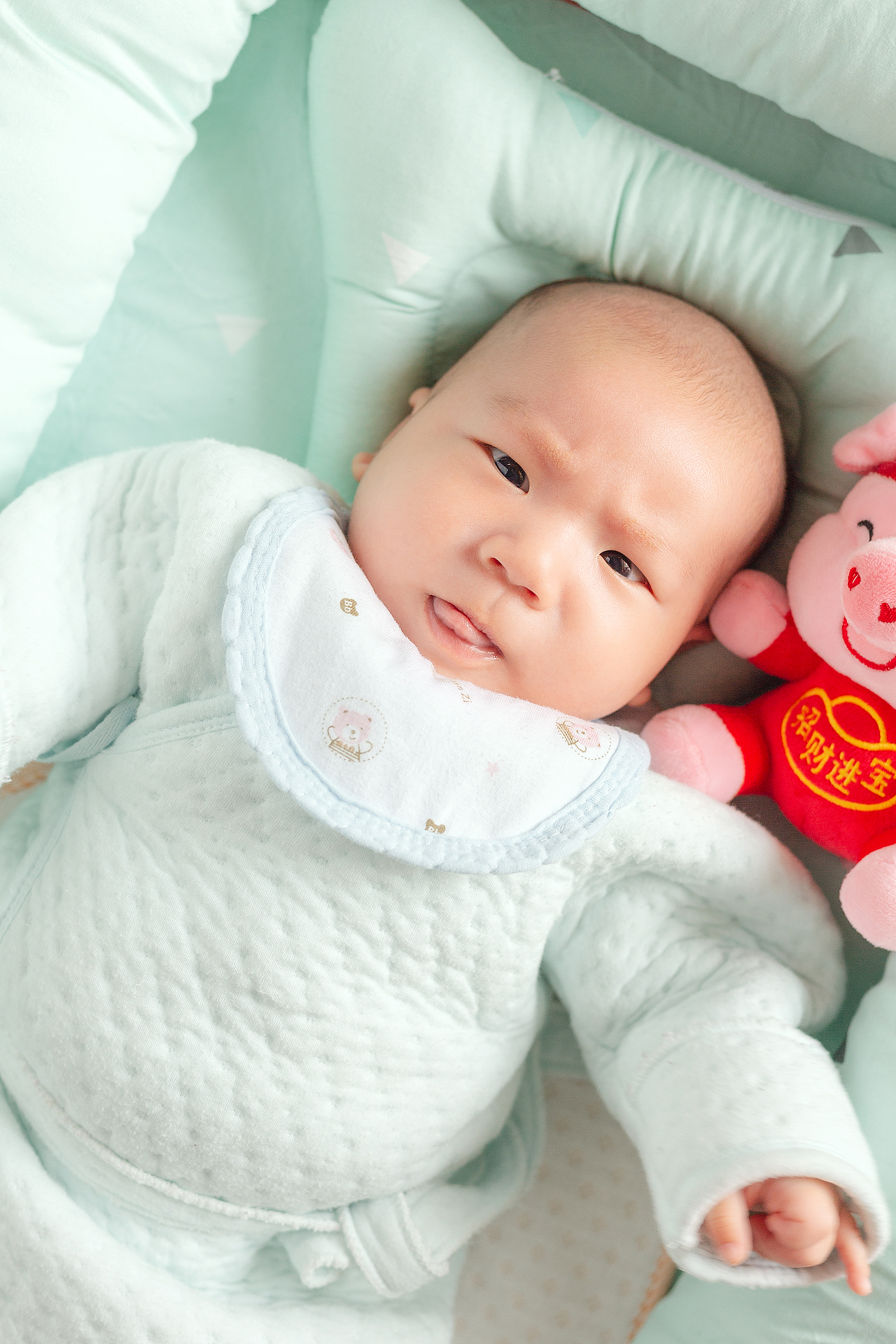 小朋友（图ZMTYwMTY4MjE2） - 人像摄影 - 站酷设计师果壳Guoke_原创素材 - 站酷ZCOOL