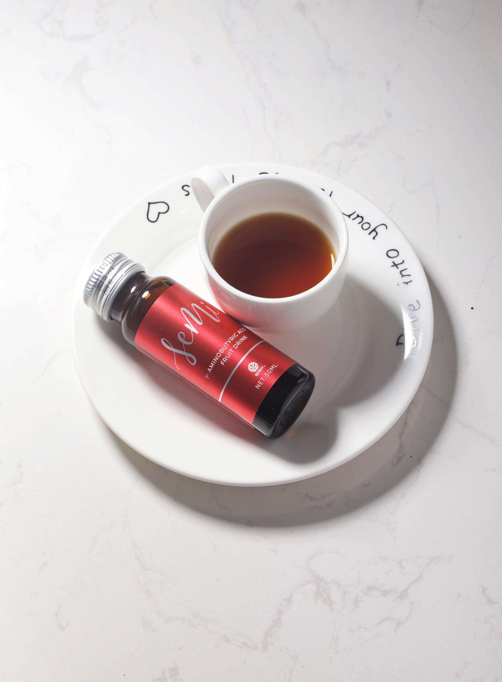 semi森米小红瓶产品静物摄影