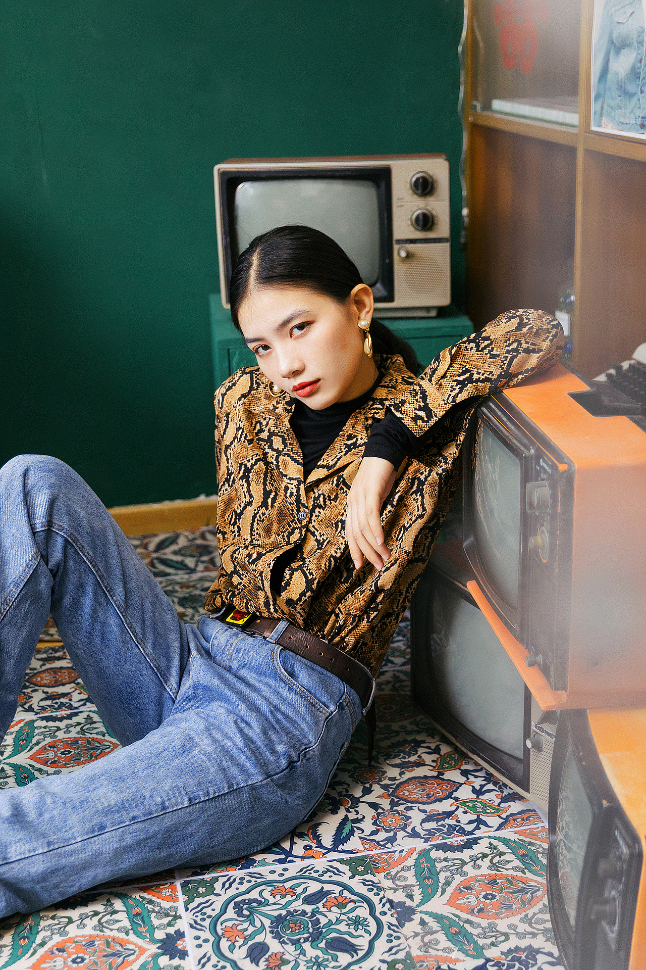 【人像】記得要酷一點(diǎn)（圖ZMTg0MTQxMTc2） - 人像攝影 - 站酷設(shè)計(jì)師未羊NAUIL原創(chuàng)素材 - 站酷ZCOOL