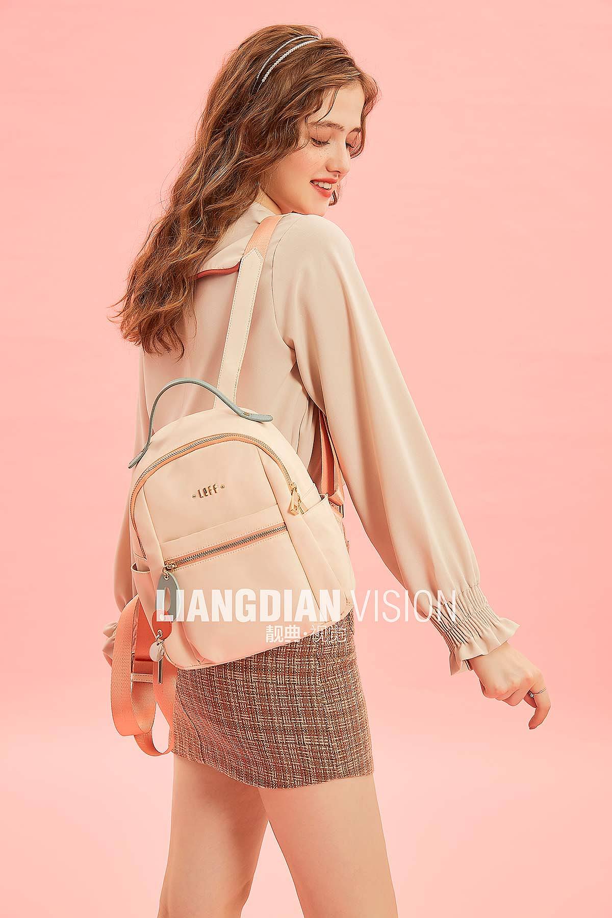 休闲学生女包棚拍