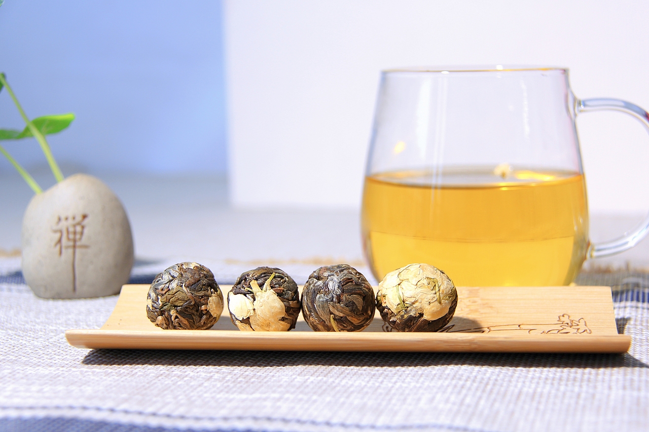 《龙珠花茶》包装设计-花香与茶香的美丽碰撞（图ZMjgxODE2Mzg4） - 包装 - 站酷设计师酸酸酸小妞原创素材 - 站酷ZCOOL