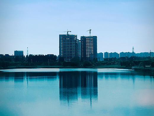 桃花潭公园｜静安寺，手机摄影（个人主页-ZNDcyMDgzMjg=） - 风光摄影 - 站酷设计师子庄原创素材 - 站酷ZCOOL