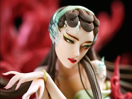 糖王团队2019英国国际蛋糕展金奖翻糖人偶作品<青白蛇>