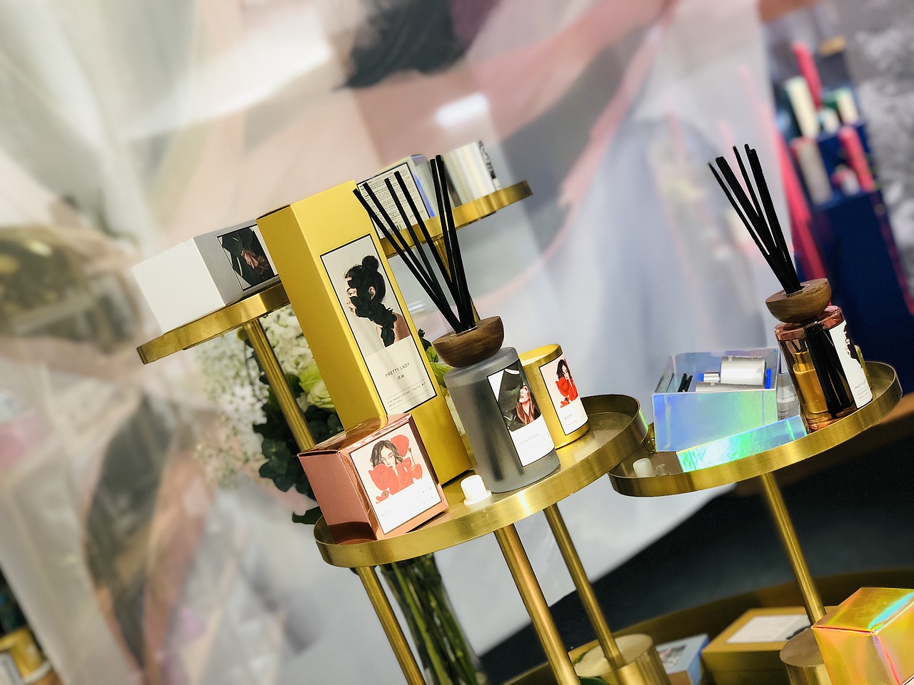 版权归属
蔓莎(苏州)工艺制品有限公司<br>未经允许,禁止转载