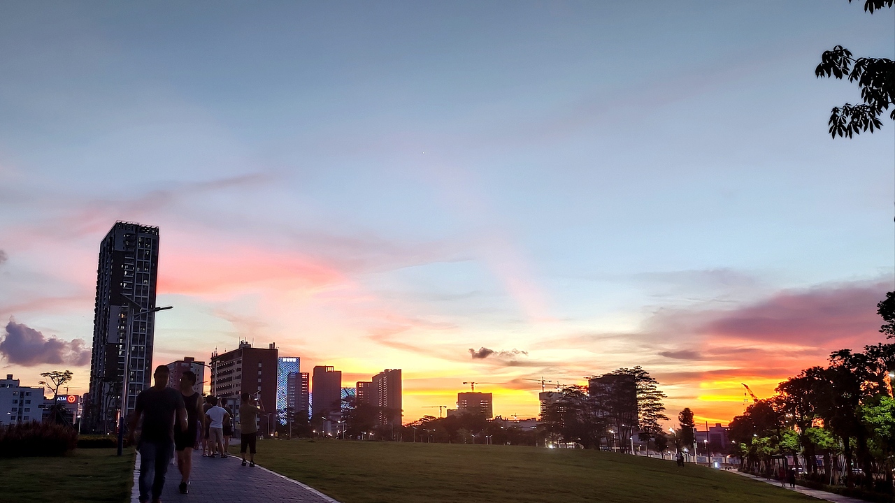 五彩斑斓的天空