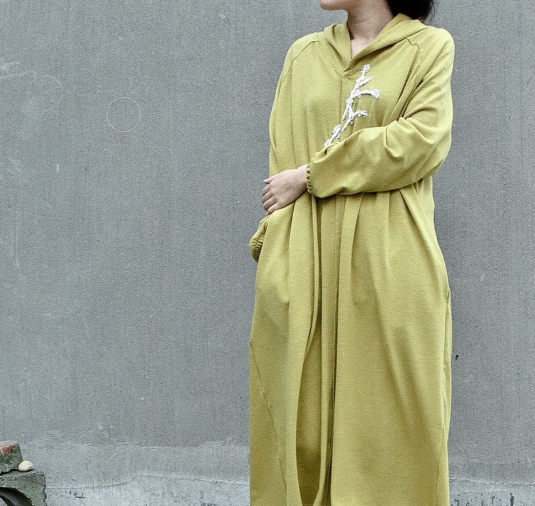 带帽针织手工刺绣连衣裙（图ZMzYxMjQ5ODQ=） - 休闲/流行服饰 - 站酷设计师王善斌原创素材 - 站酷ZCOOL