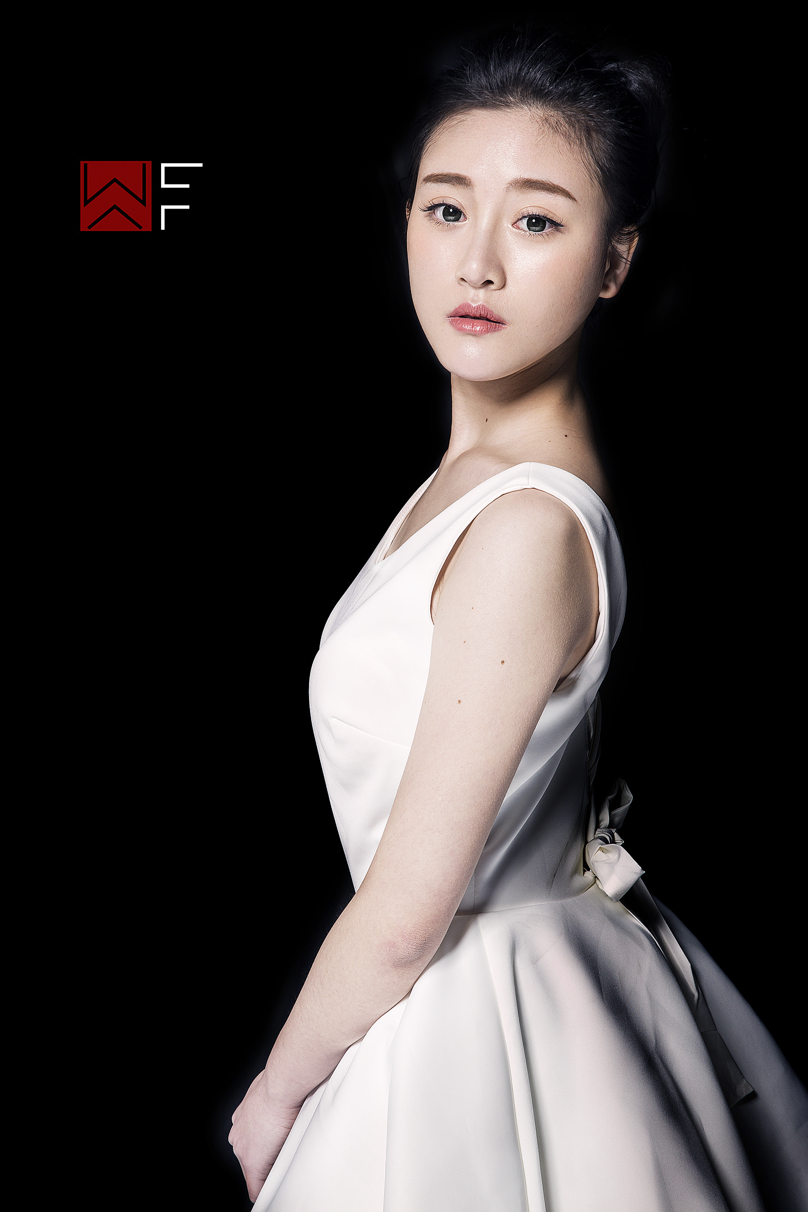 艺人《李诗韵》|摄影|人像|摄影师王丰 - 原创作品 - 站酷 (zcool)