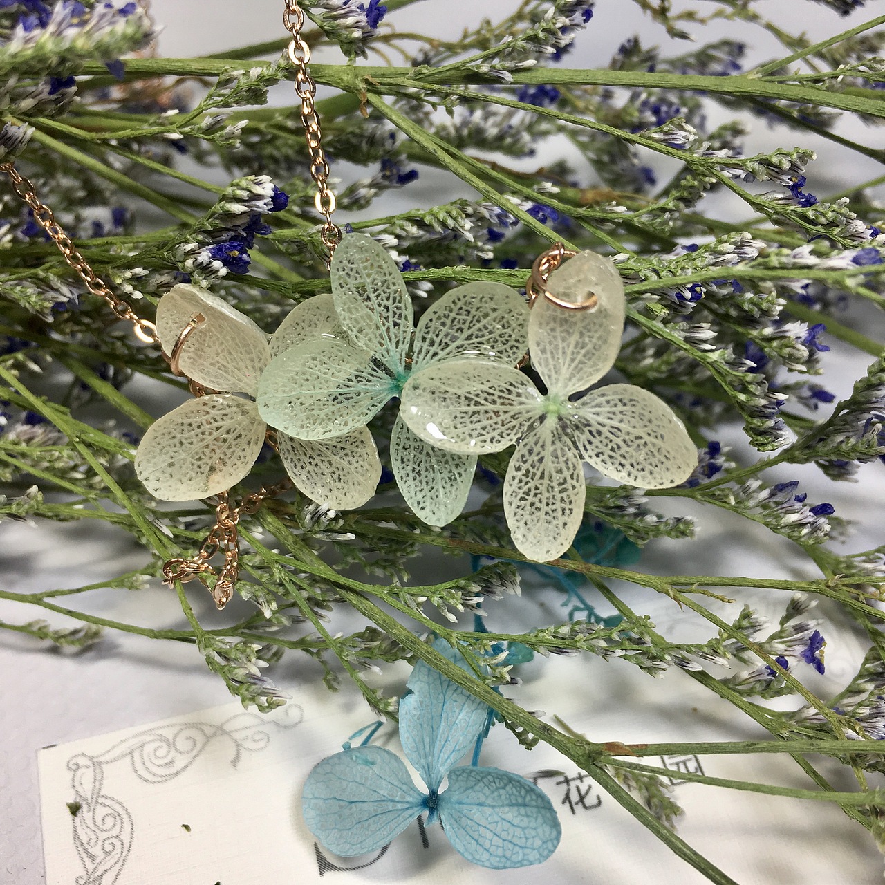 永生花饰品（图ZMTQ4MzAwNzM2） - 首饰设计 - 站酷设计师ysq小石头原创素材 - 站酷ZCOOL