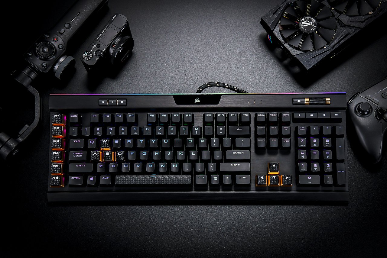 美商海盗船 k95 黑金版 商业拍摄