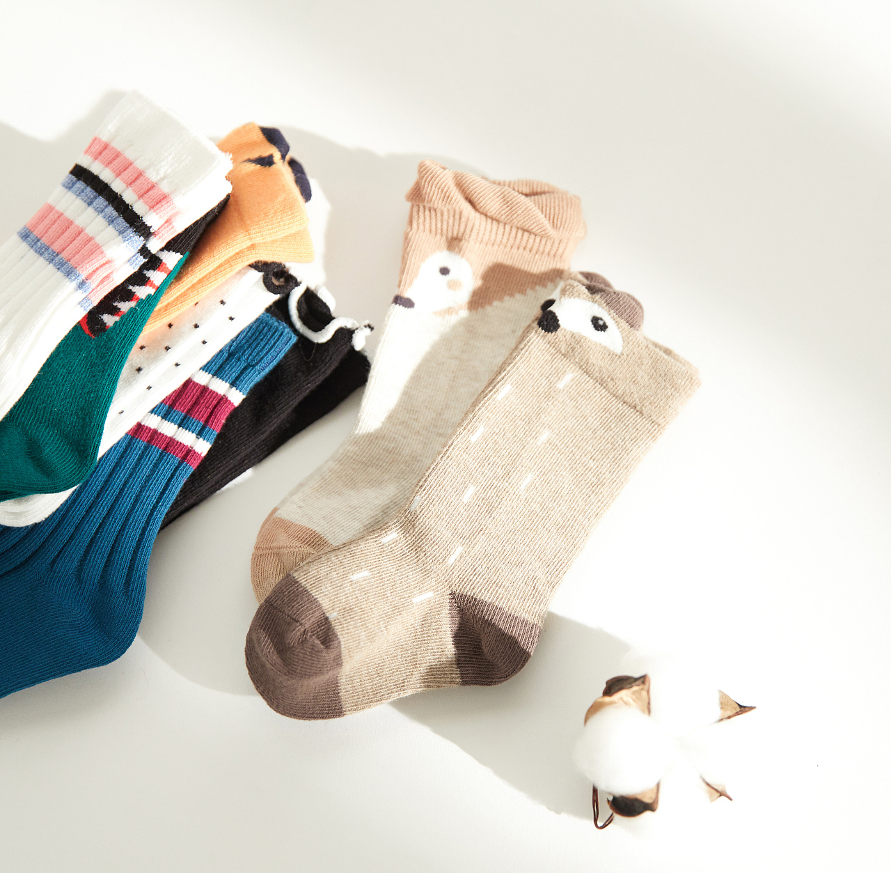 创意组合图 儿童袜子 平铺静物拍摄