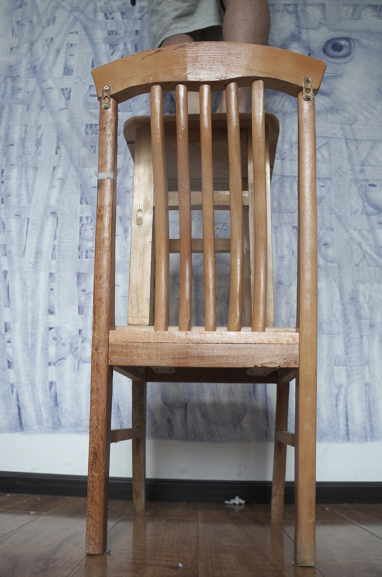 用圆珠笔 画一面墙【笼子里的雏鹰--文抑】（图ZMzIwMzEyMjQ=） - 绘画 - 站酷设计师文抑原创素材 - 站酷ZCOOL