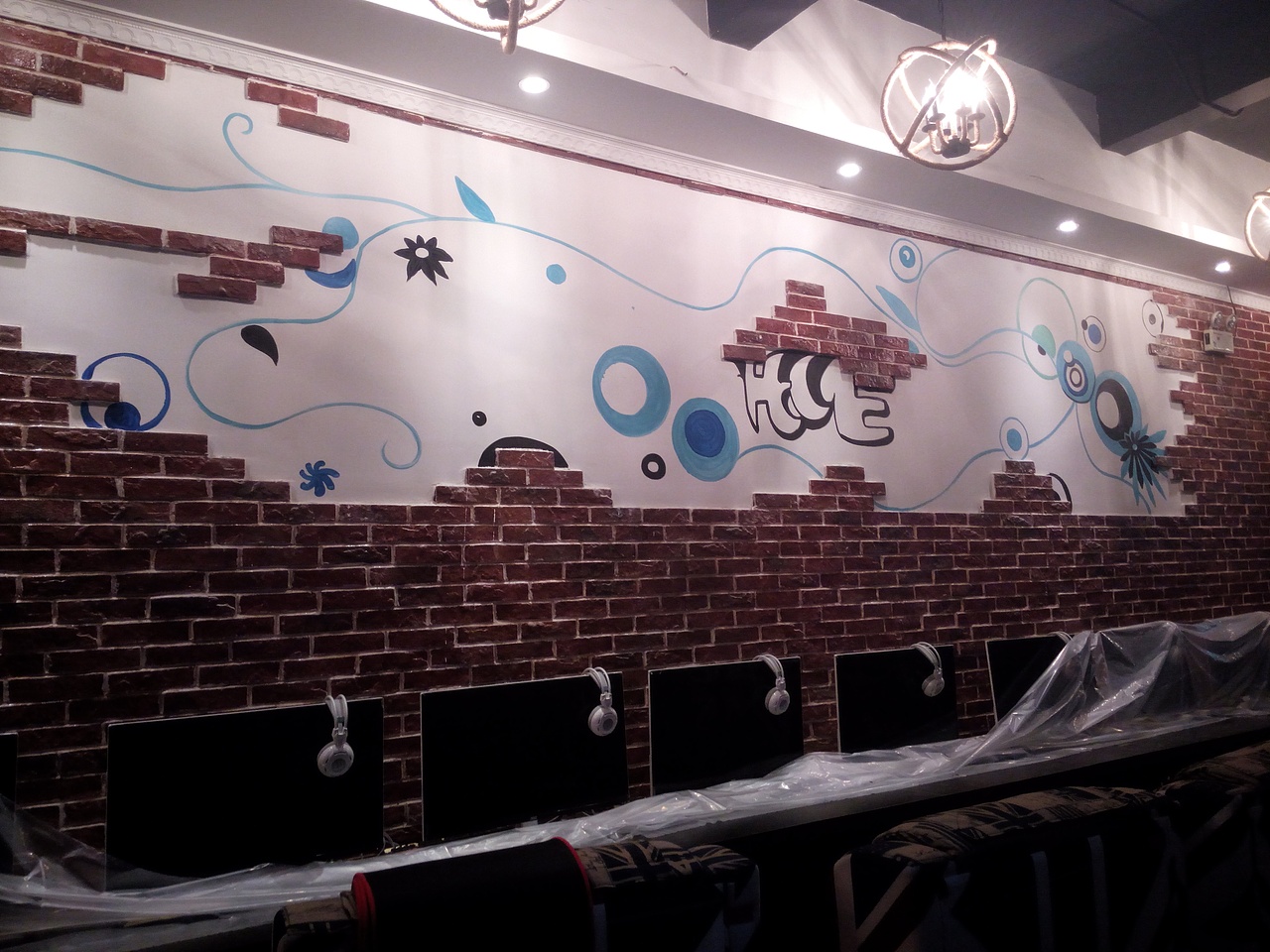 據(jù)點壁畫（圖ZODQwOTE0NDA=） - 新銳潮流插畫 - 站酷設(shè)計師淋一場雨會醉原創(chuàng)素材 - 站酷ZCOOL