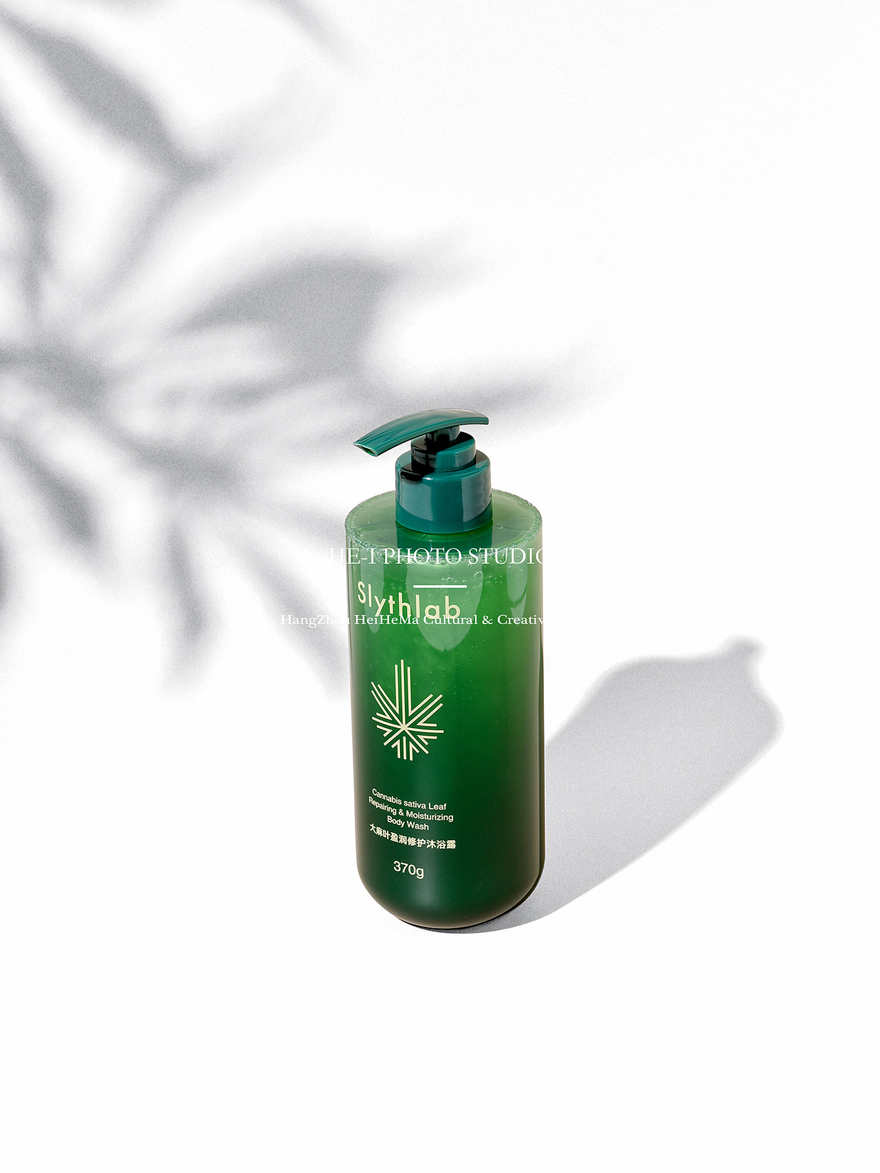 产品摄影「个人护理 沐浴露拍摄」黑和马