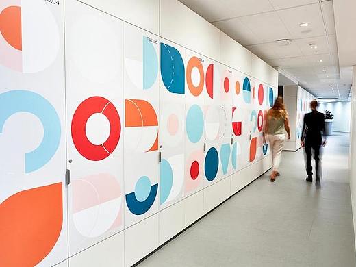 IAG集团总部导视系统设计