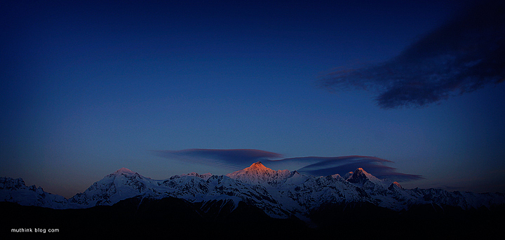 刚刚开始的一点儿红·