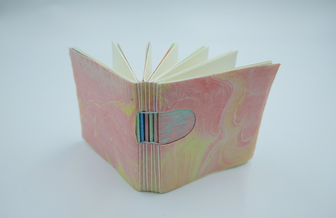 手工纸的书籍装帧