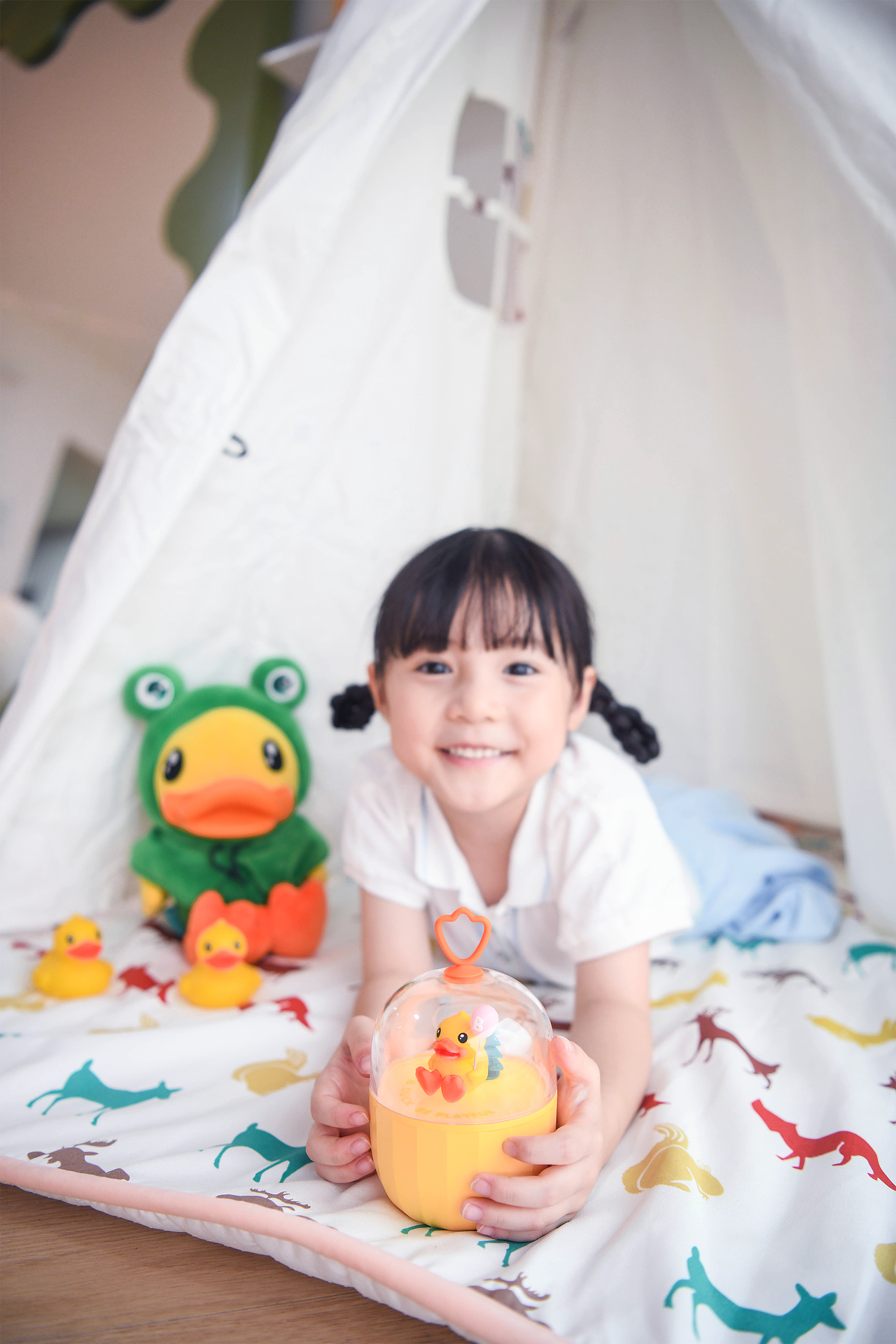 B.DUCK小黄鸭 露营小夜灯（图ZMjYxNjIyODA4） - 生活用品 - 站酷设计师几厘方圆原创素材 - 站酷ZCOOL