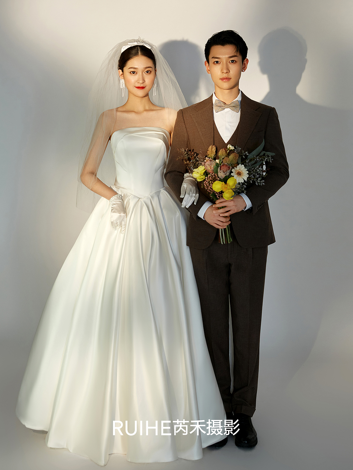 白月光犹如水中的月亮,温柔却又迷离