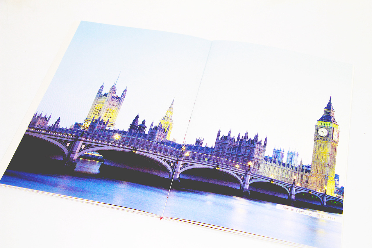 《圣火与中国》书籍设计 手工装订（图ZMTc4NDEyNjg=） - 书籍/画册 - 站酷设计师大水怪_Wy原创素材 - 站酷ZCOOL