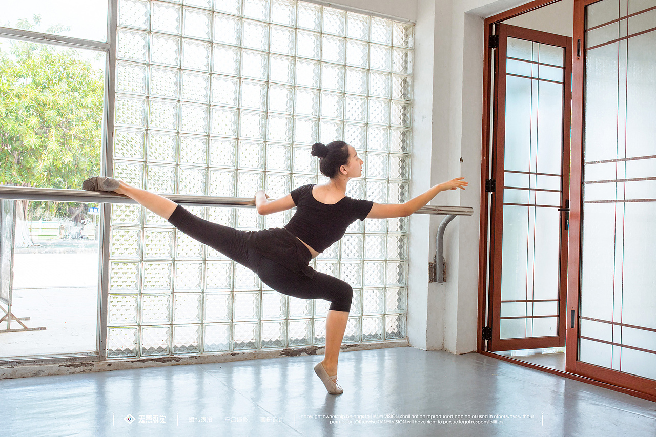 舞蹈生（图ZMTYxNzIyODMy） - 人像摄影 - 站酷设计师天意视觉原创素材 - 站酷ZCOOL