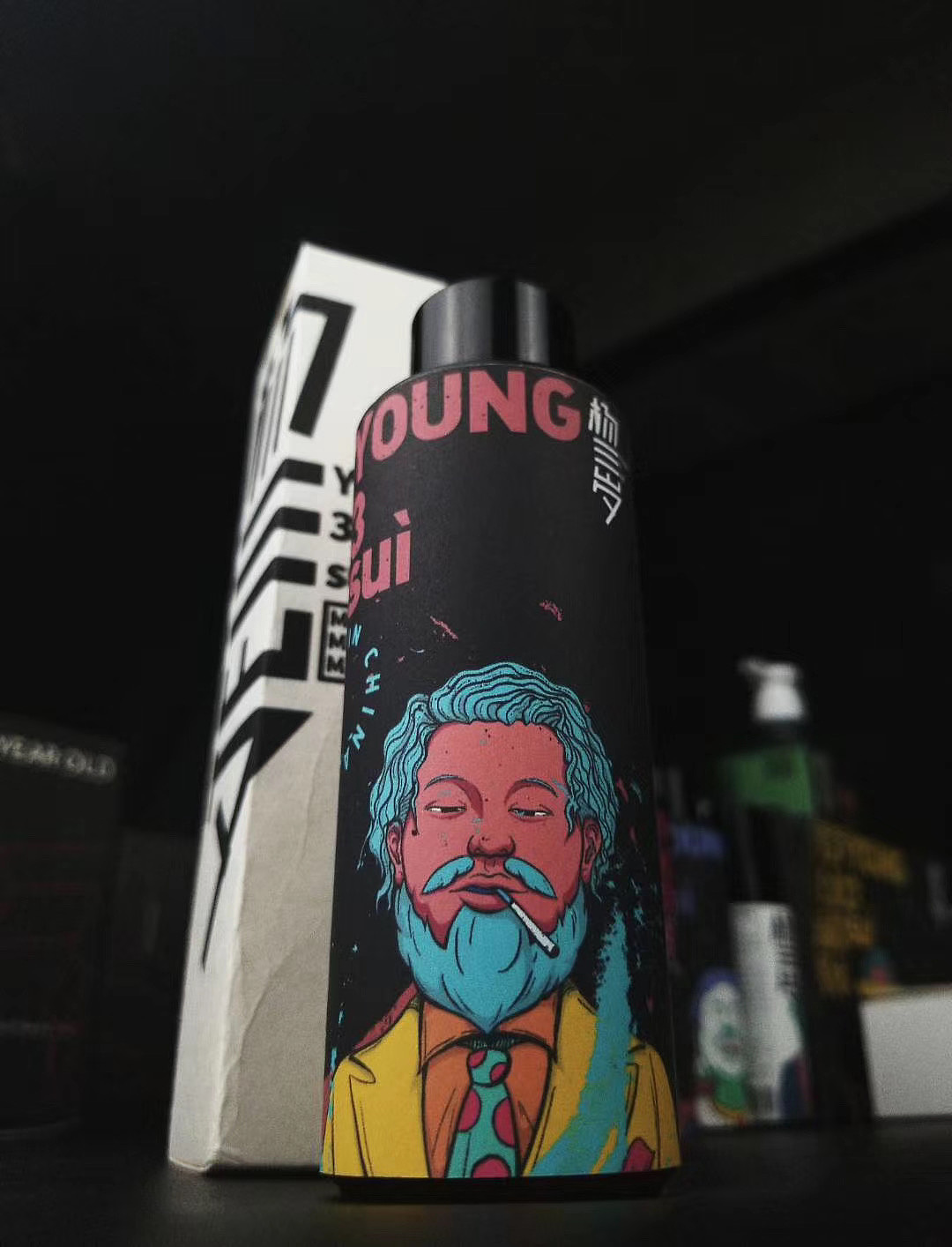 YOUNG 3 SUÌ 杨三岁