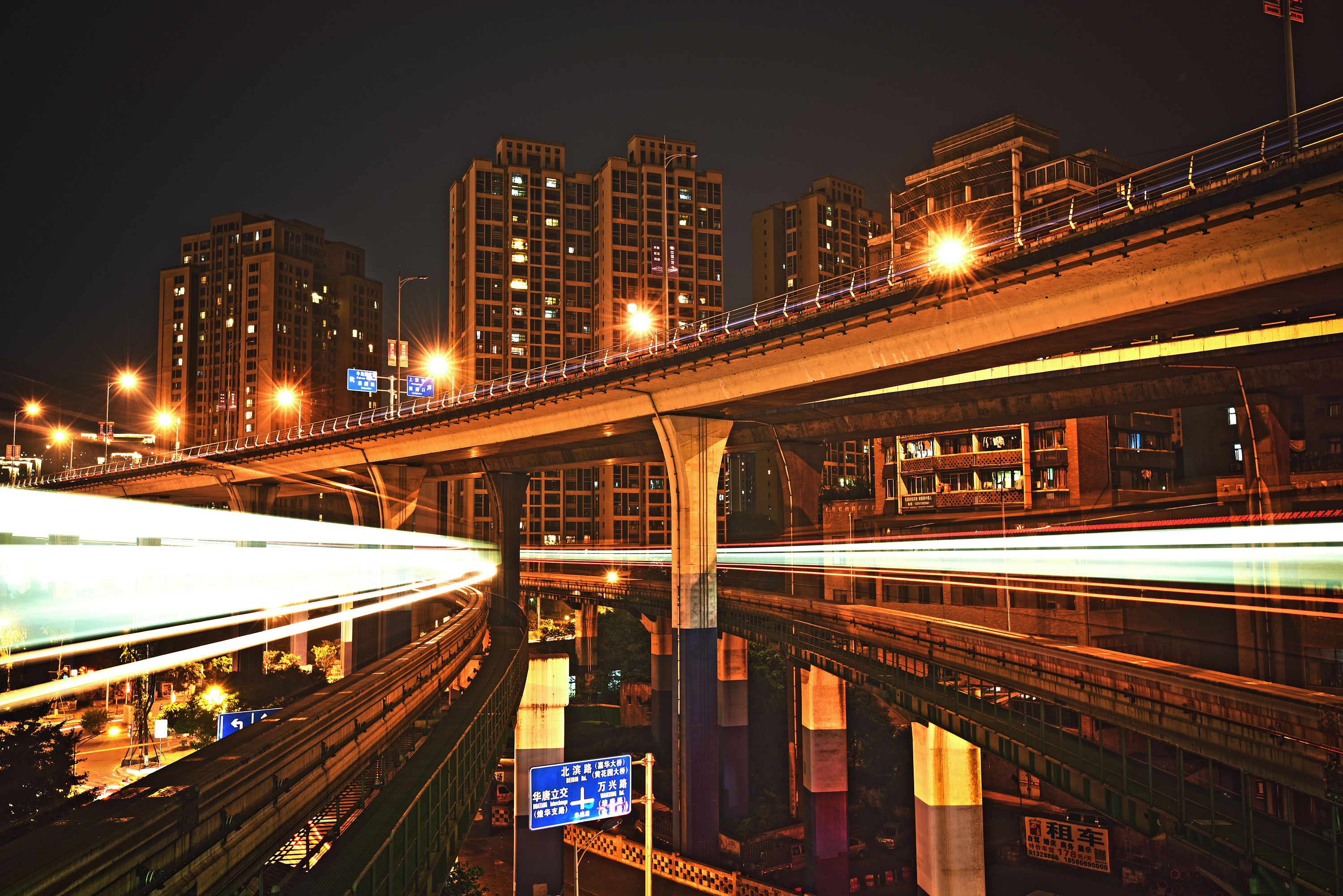 重庆夜景：网红夜景色调下的洪崖洞|摄影|环境/建筑|莫禾云集 - 原创作品 - 站酷 (ZCOOL)