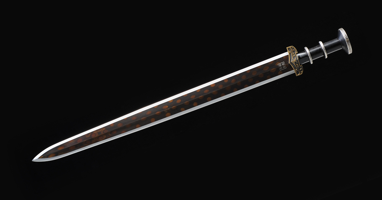 刀剑-园珠纹包银木柄剑