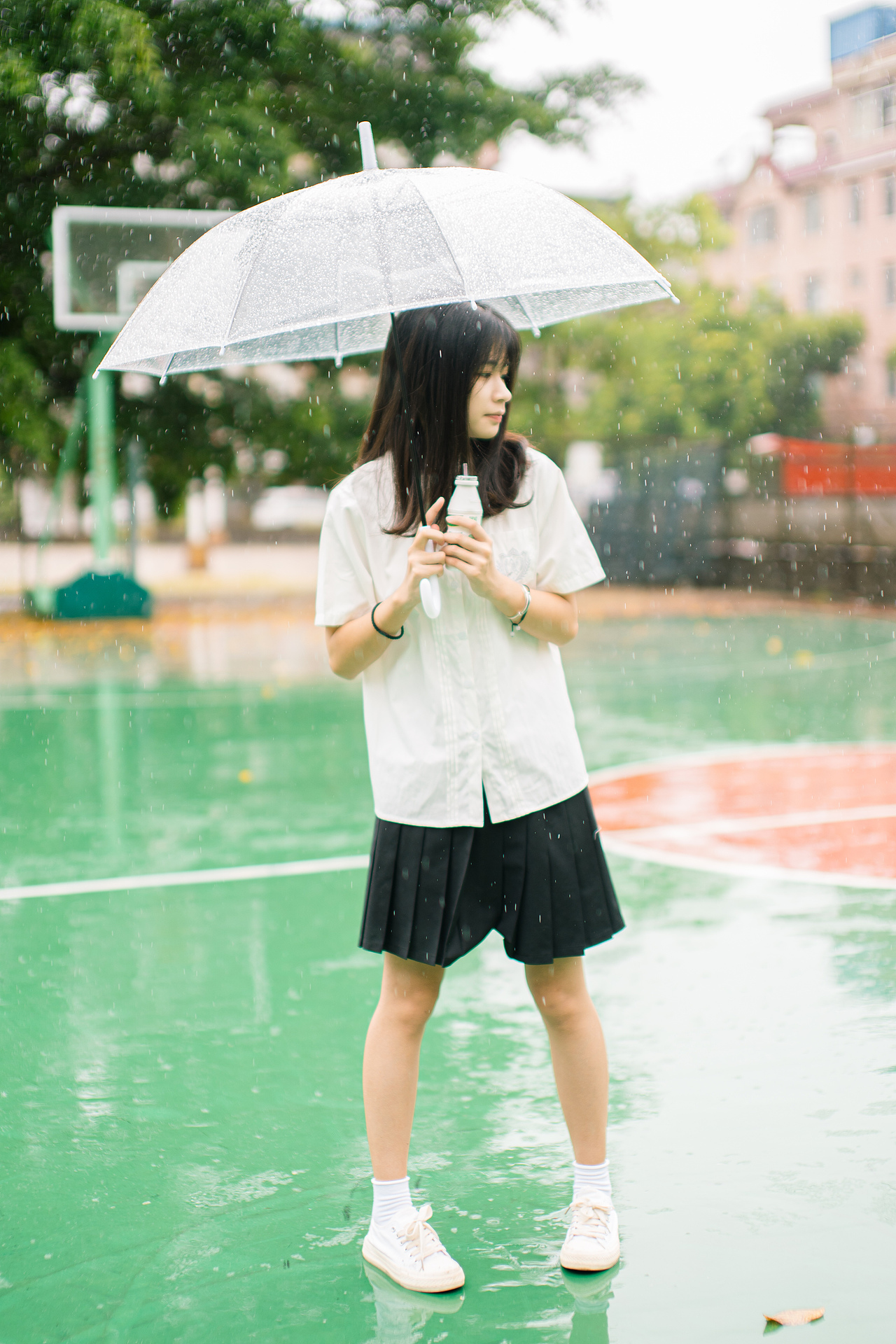 雨天JK-下雨也要出来拍照鸭~