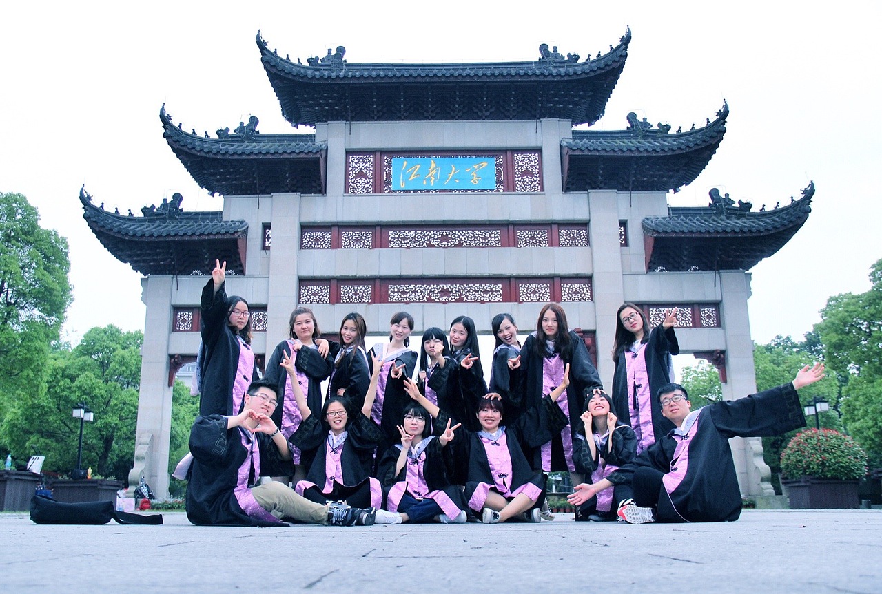 毕业终于，如期而至（图ZNTE2MTYxNDg=） - 人像摄影 - 站酷设计师一鸣老师原创素材 - 站酷ZCOOL