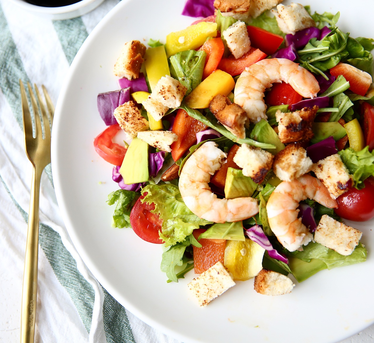 和灵瑜伽馆共同设计的轻食减肥餐