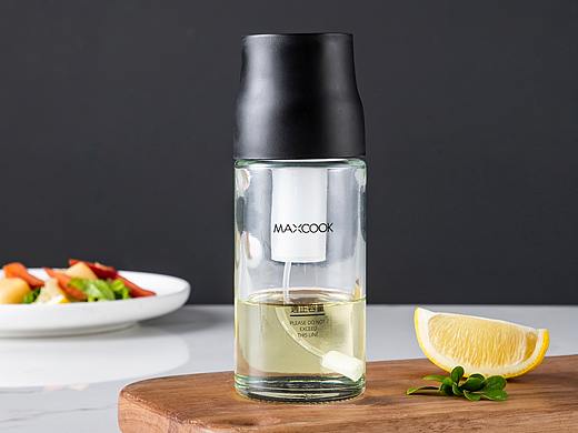 Maxcook气压式喷雾油瓶-家居厨具类电商摄影