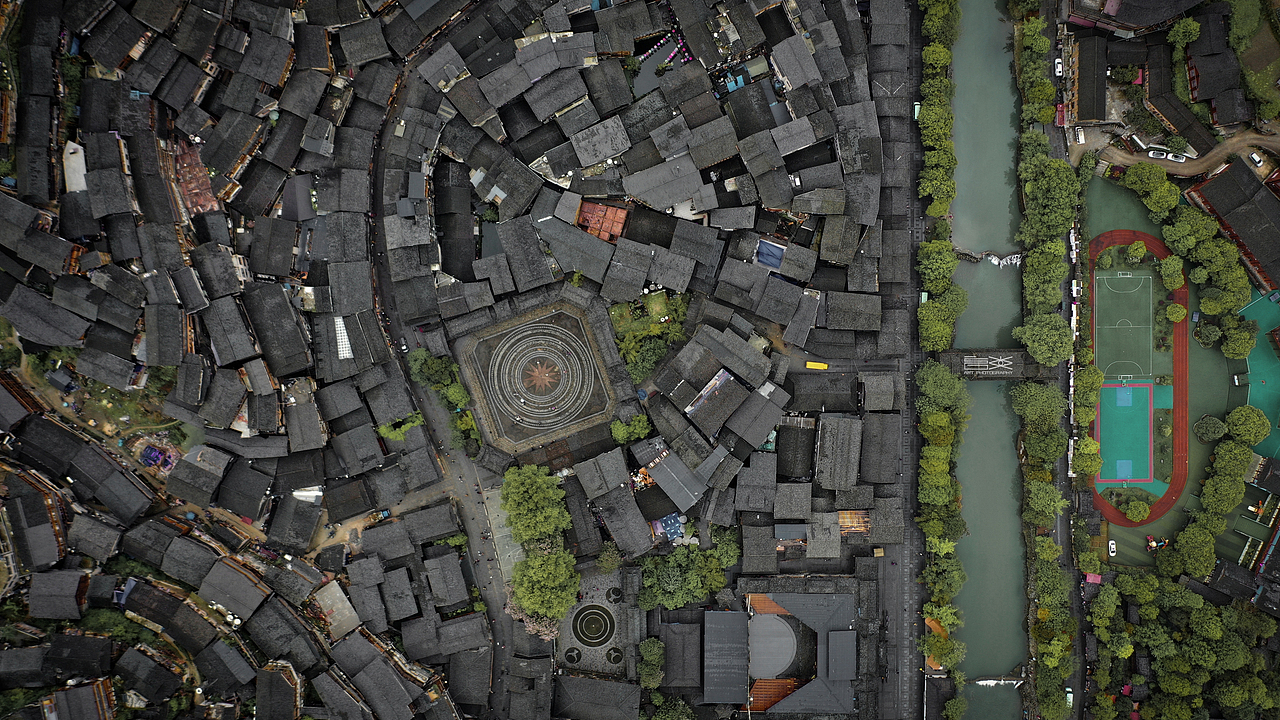 山上人家、溪边住户、芦笙阵阵、飞歌悠悠|千户苗寨