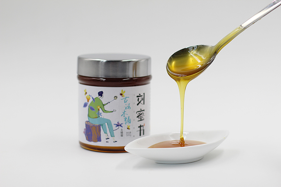 刘蜜书包装设计:指挥家和他的《森林的甜蜜曲》