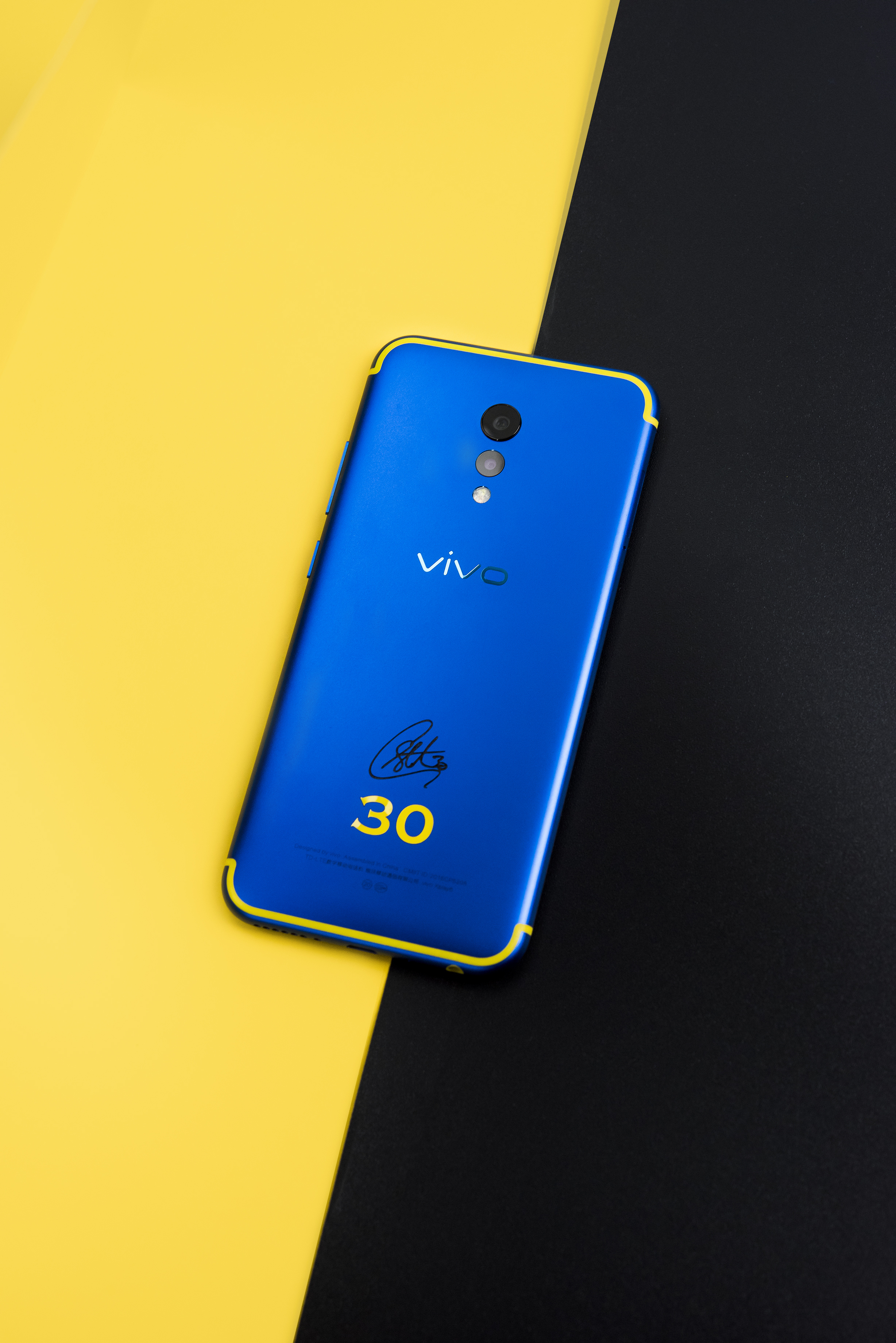 vivo xplay6库里定制版