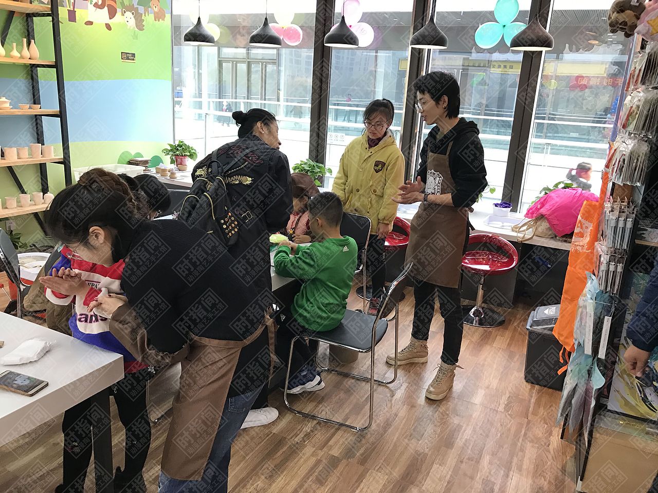 时指间陶艺店 活动现场人气满满