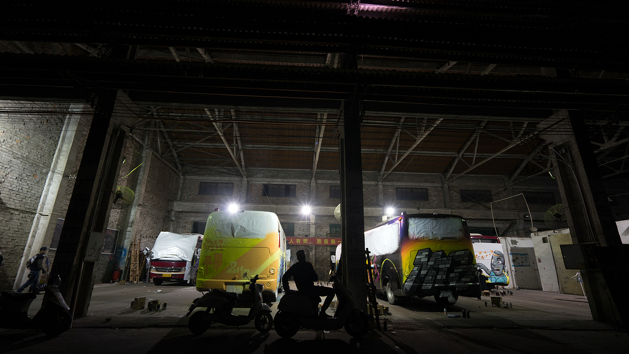 MTS涂鸦团队-公交车涂鸦之城市移动画布（图ZMjY4NTQ2NzYw） - 艺术插画 - 站酷设计师MTS_GRAPHIC原创素材 - 站酷ZCOOL