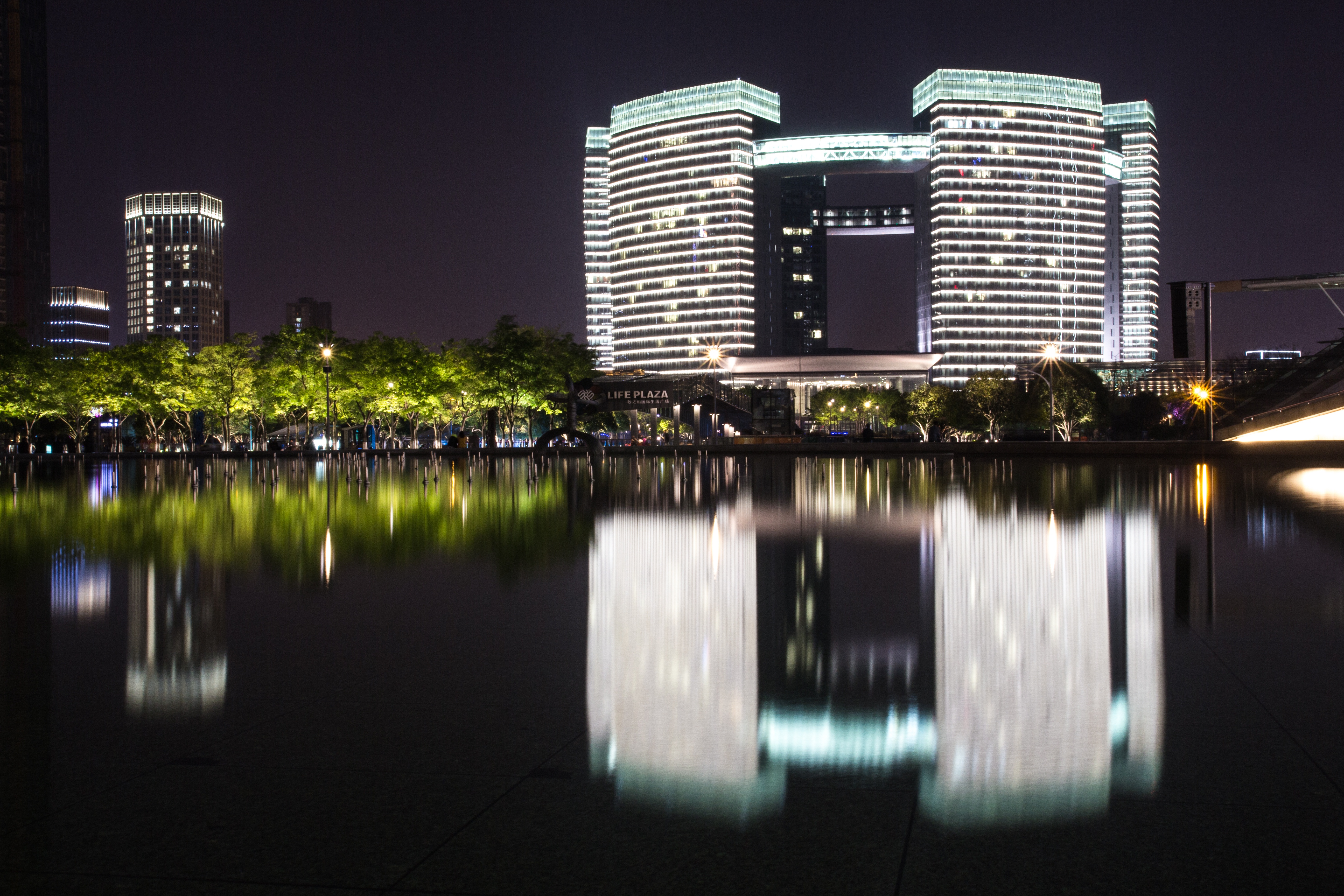 杭州市民中心夜景图片