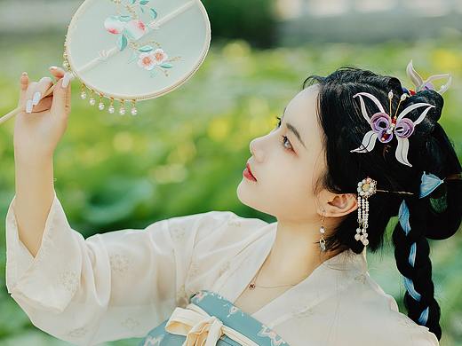汉服 | 游山恋