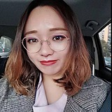 憨姑娘插画的头像