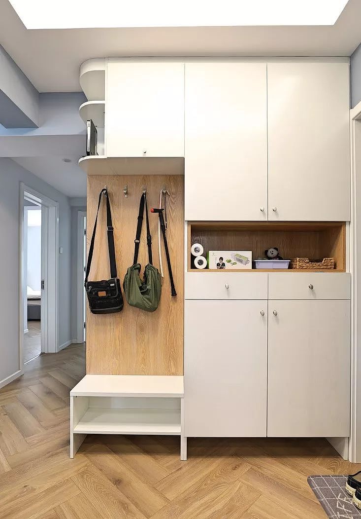 业主是一对年轻夫妇。