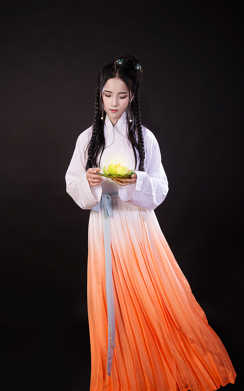 黑暗中的萌妹子