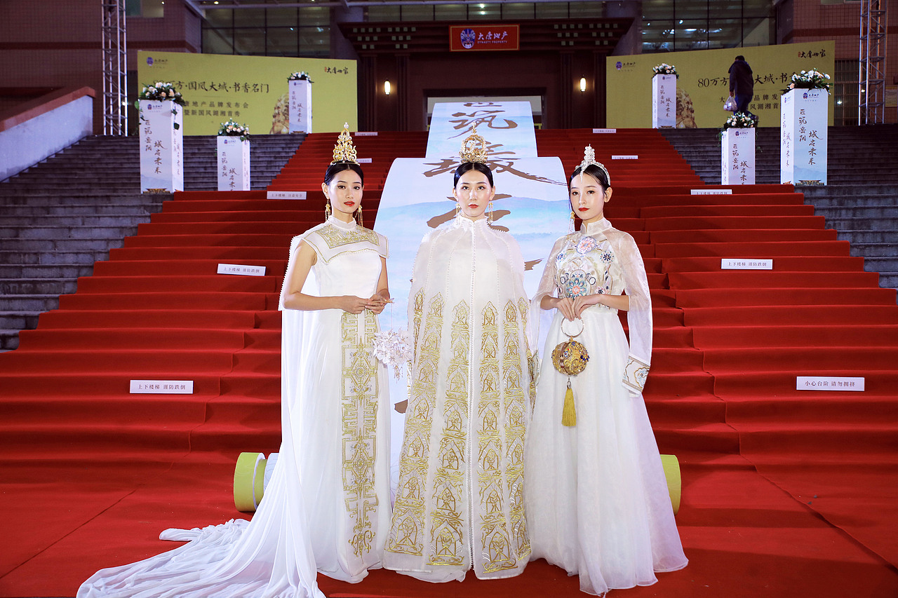 地产品牌发布会（图ZMTg1MDk5MjQ0） - 舞台美术 - 站酷设计师三云原创素材 - 站酷ZCOOL