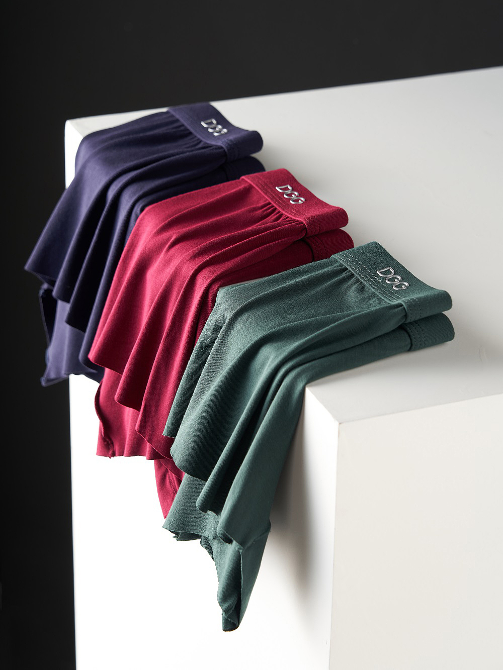 内裤创意拍摄（图ZMjYwODczMDIw） - 产品摄影 - 站酷设计师逆光摄影工作室原创素材 - 站酷ZCOOL