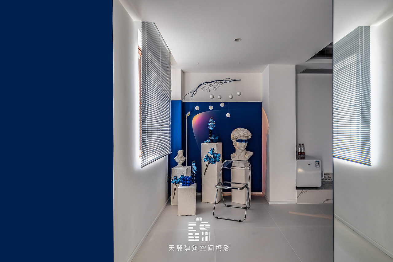 民宿摄影丨峨眉山《克莱因蓝》（图ZMjc5Njk4NjUy） - 环境/建筑摄影 - 站酷设计师天翼建筑空间摄影原创素材 - 站酷ZCOOL