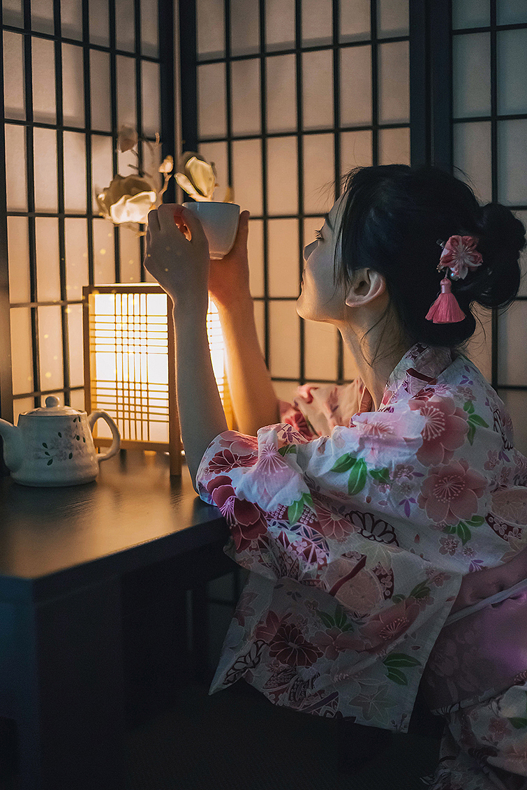 金鱼花火（图ZODE5NzUxOTY=） - 人像摄影 - 站酷设计师midy有岸原创素材 - 站酷ZCOOL