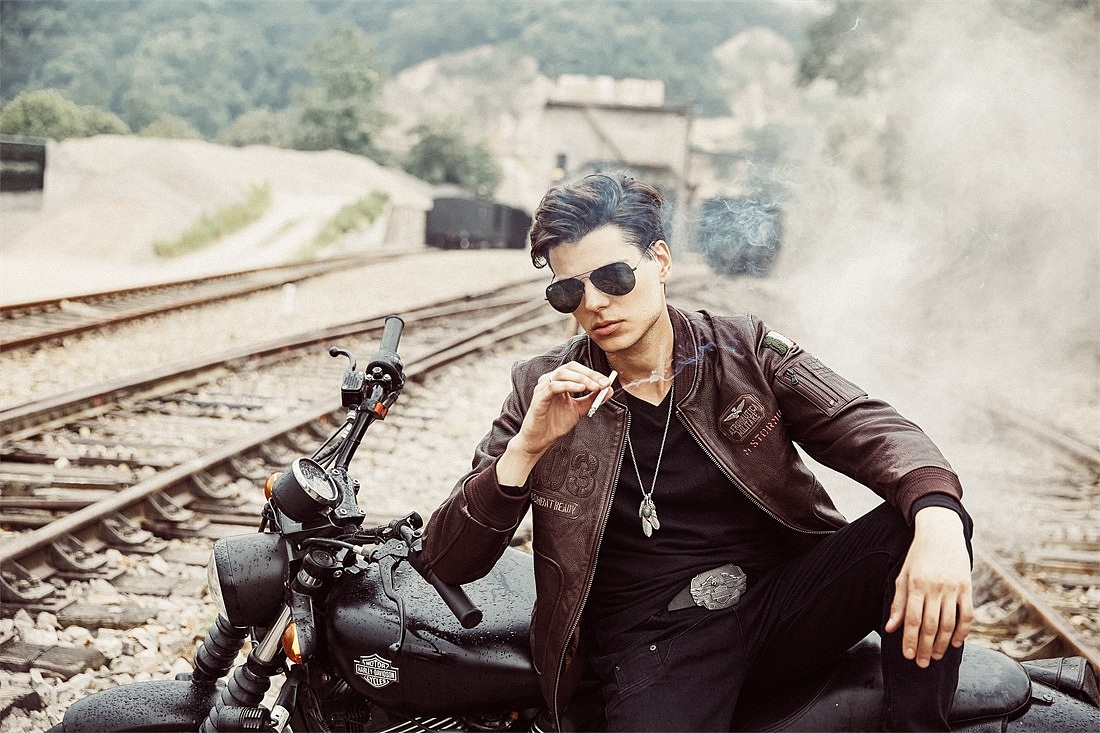 MOCHEN莫臣欧美男装机车皮衣电商淘宝拍摄